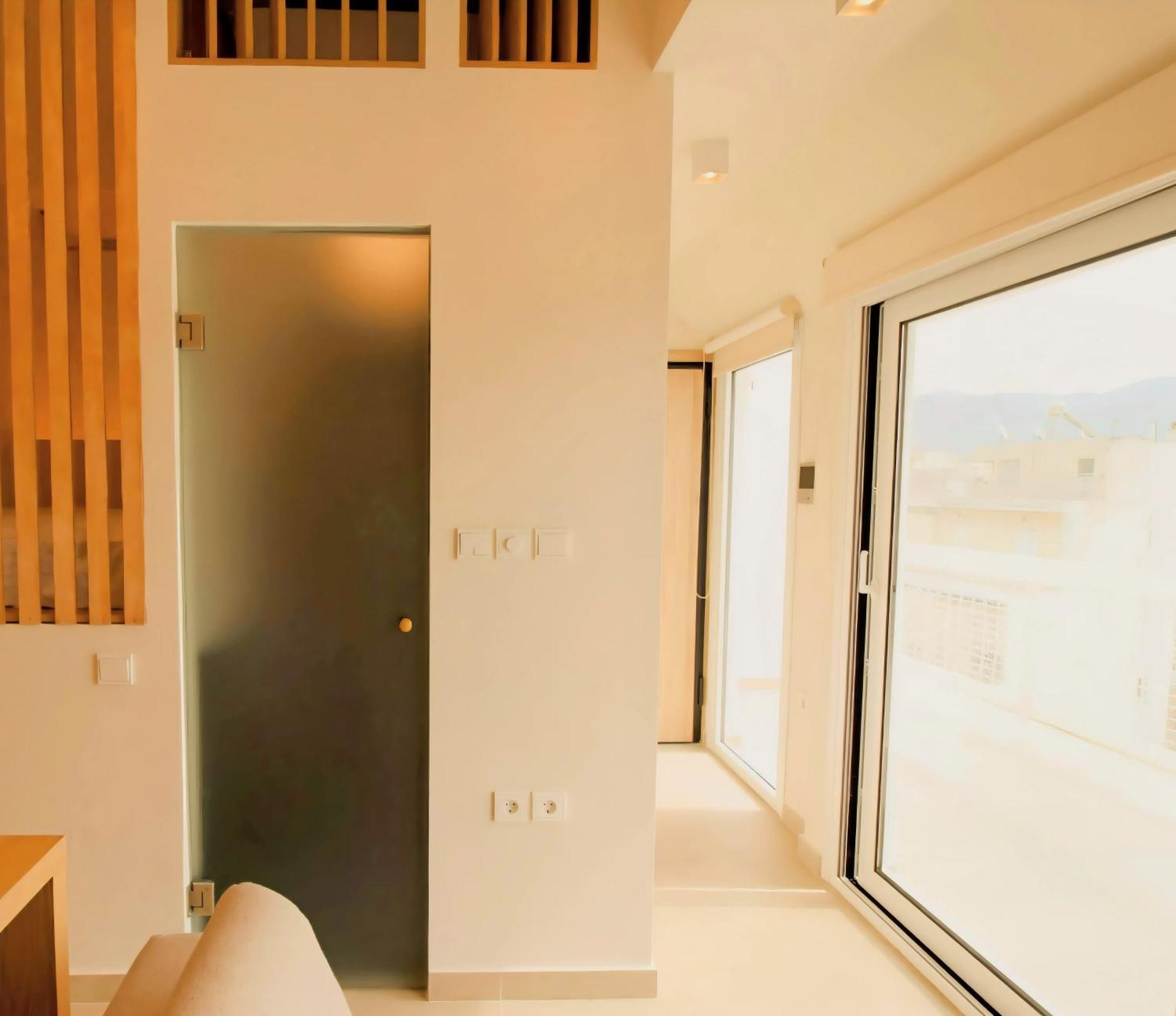 Beautiful And Cosy Rooftop - Fantastic View, Next To Tower * Athens