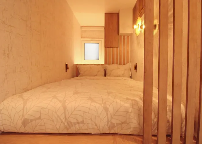 Beautiful And Cosy Rooftop Studio - Fantastic View, Next To Athens Tower